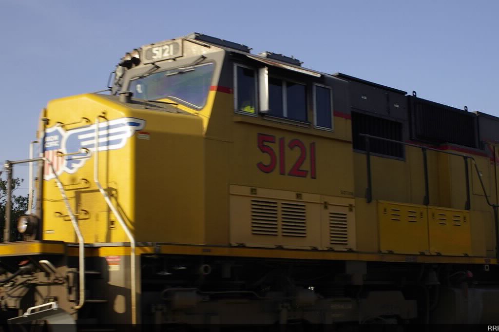 UP 5121